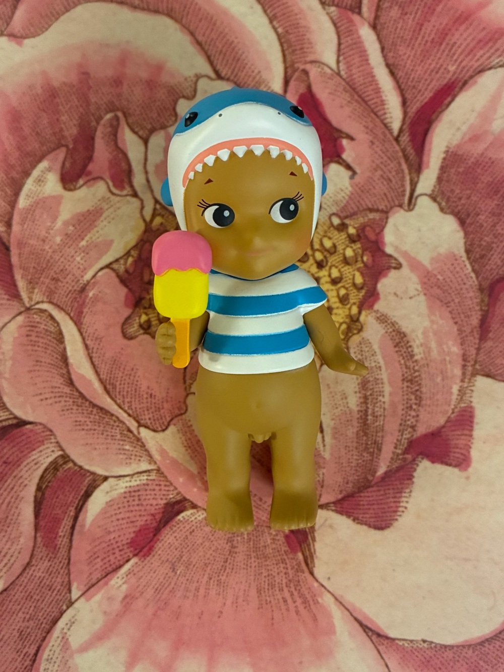 Sonny Angel Summer Vacation Shark